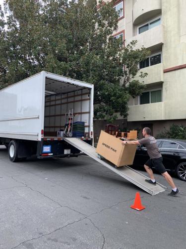 Local moving in Los Angeles
